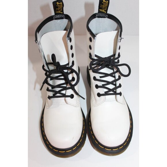 Dr. Martens Shoes - Dr. Martens 1460 White Smooth Leather Boots Womens US 6 / UK 4 EUC Docs 8-Eye 37